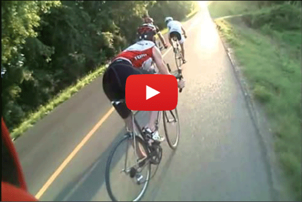 Paceline-overlapping-wheels-and-aerobars---cycling-inform-cycling-tip