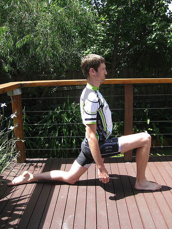 lucas_owen_hip_flexors_stretch_01a.jpg